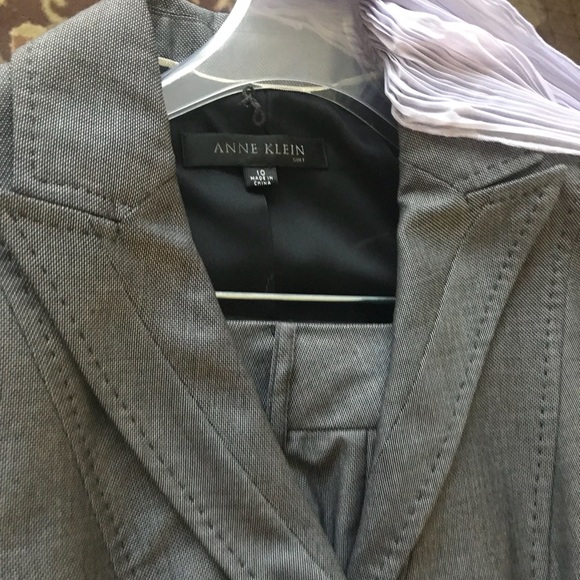 Women Anne Klein Pants Suit w Scarf NWT Size 10 - Picture 2 of 6